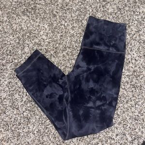 Lululemon aligns size 6, 22”